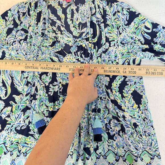 Lilly Pulitzer Marilina Tunic Top Sz L Blue High Tide Navy Beachy Resort Preppy - Picture 8 of 10